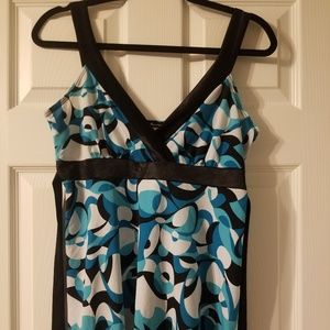 Women's flowy tank top